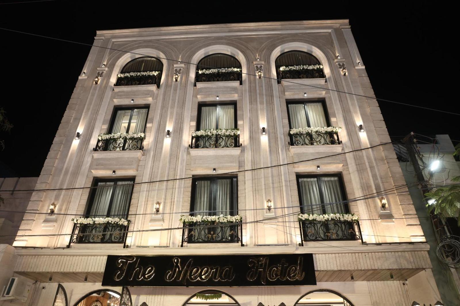 The Meera Hotel Ujjain Extérieur photo